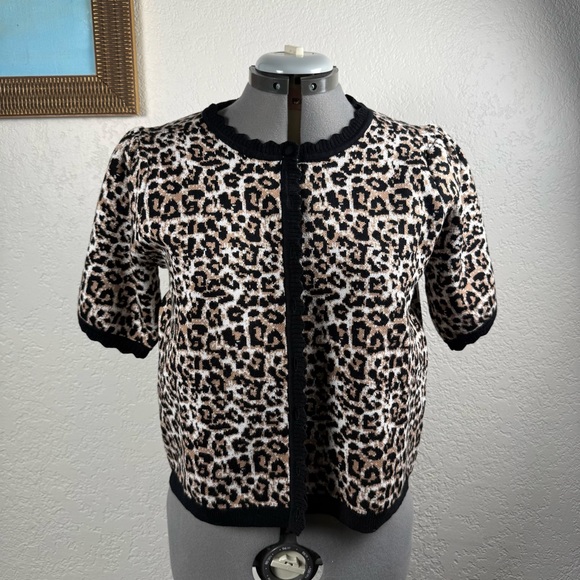 Adrianna Papell Sweaters - NWT Adrianna Papell Animal Print Sweater Cardigan Women’s Size Medium